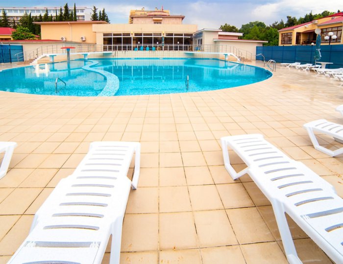 Открытый бассейн - Санаторий «СССР»